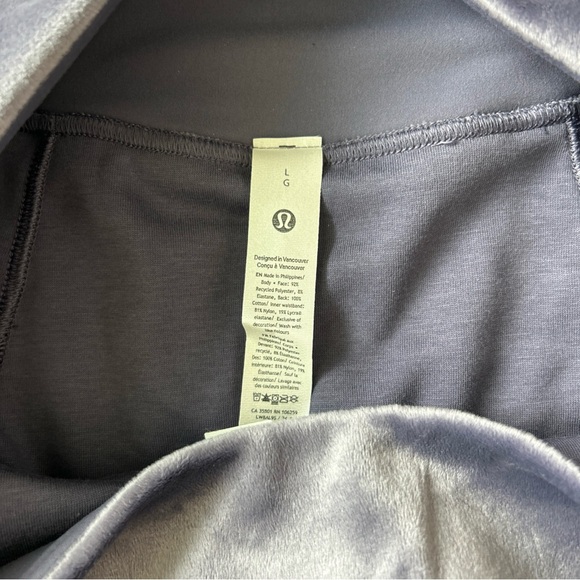 New Lululemon Scuba High-Rise Mini Skirt Velvet NIGHTFALL Size Large Purple NWT - Picture 3 of 5